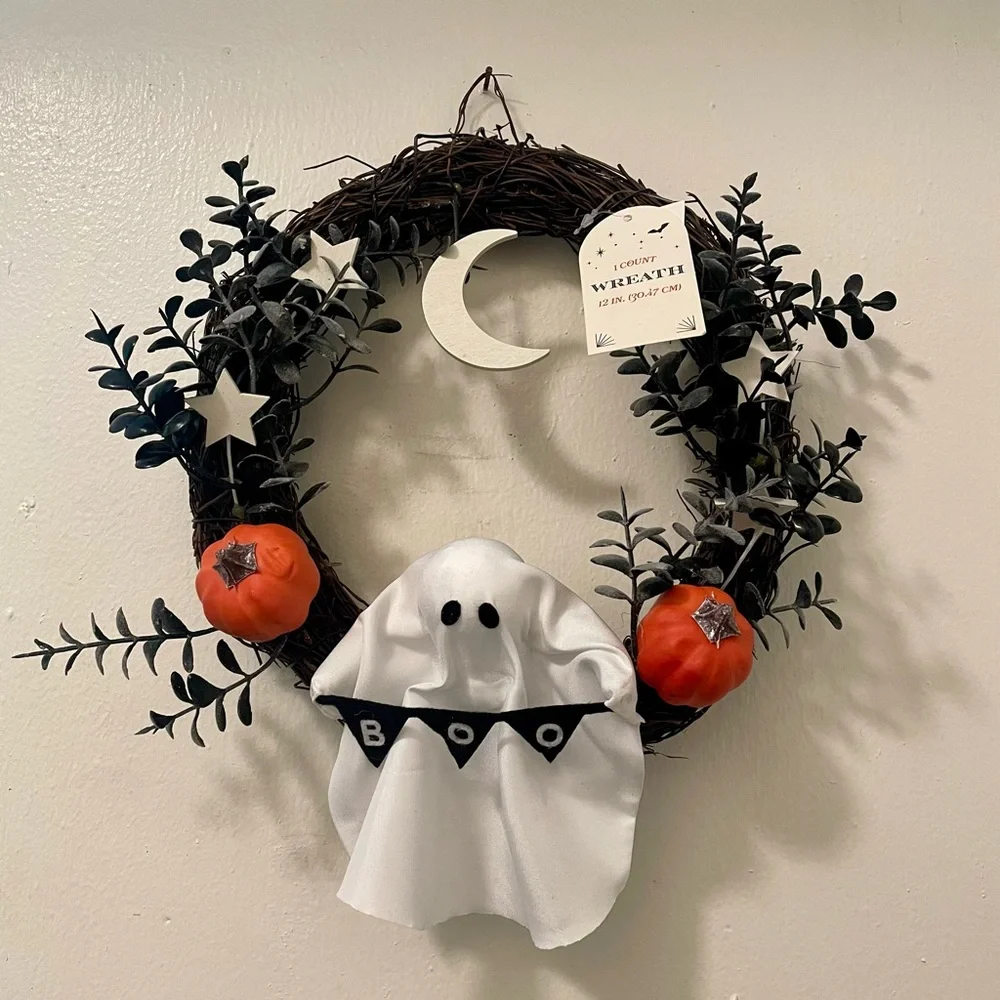 Ghost Wreath with Mini Pumpkins, Moon and Stars